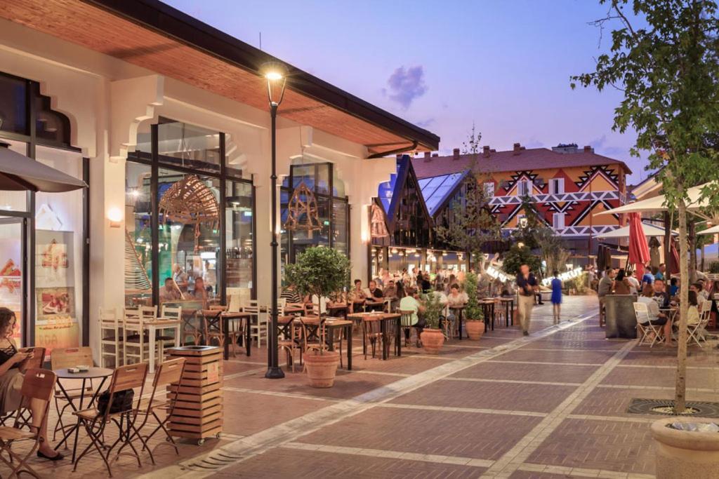 New Bazaar Hotel Tirana Exterior foto
